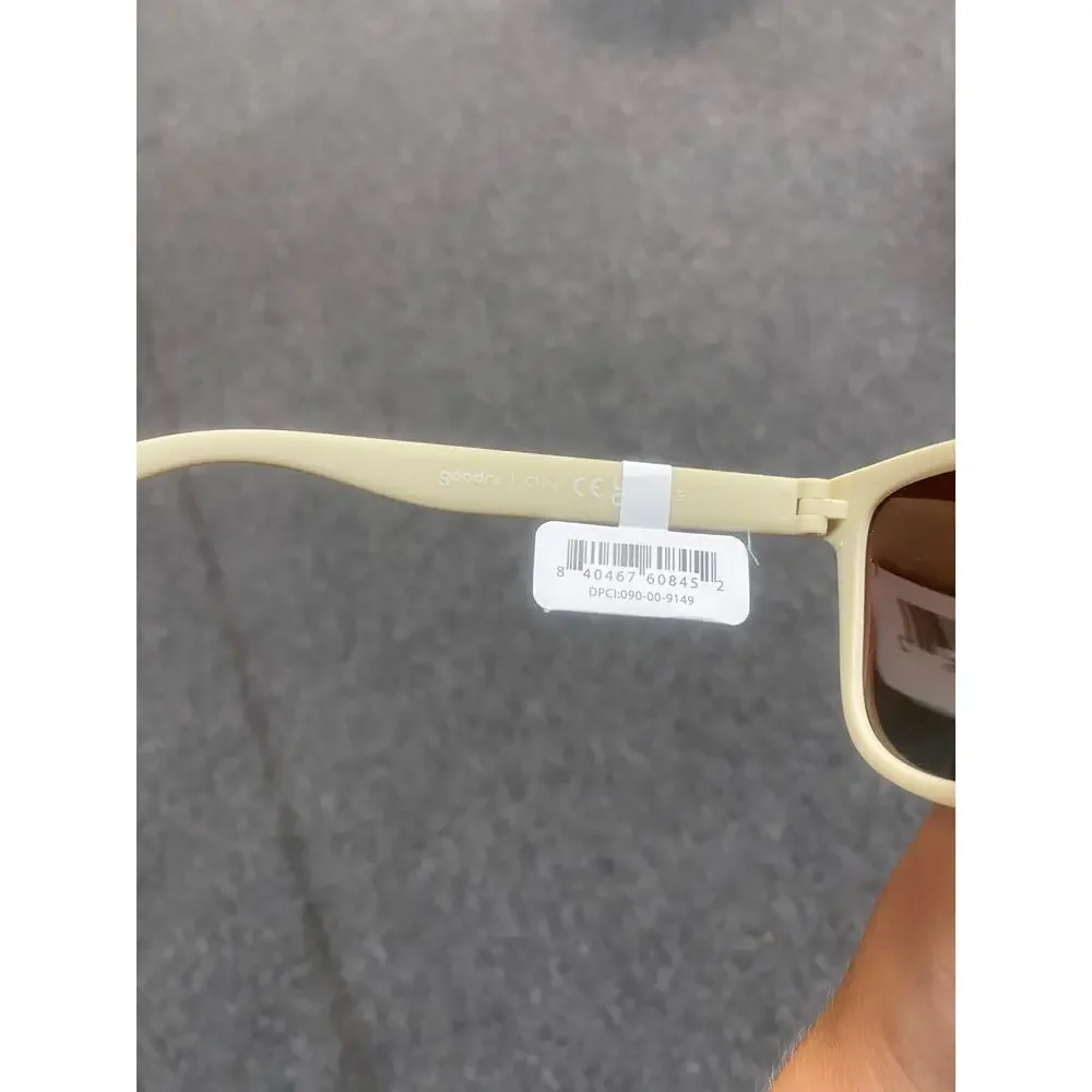 NWT - goodr adult OG Toasted Marshmallow Magic Plastic Rectangle Sunnies